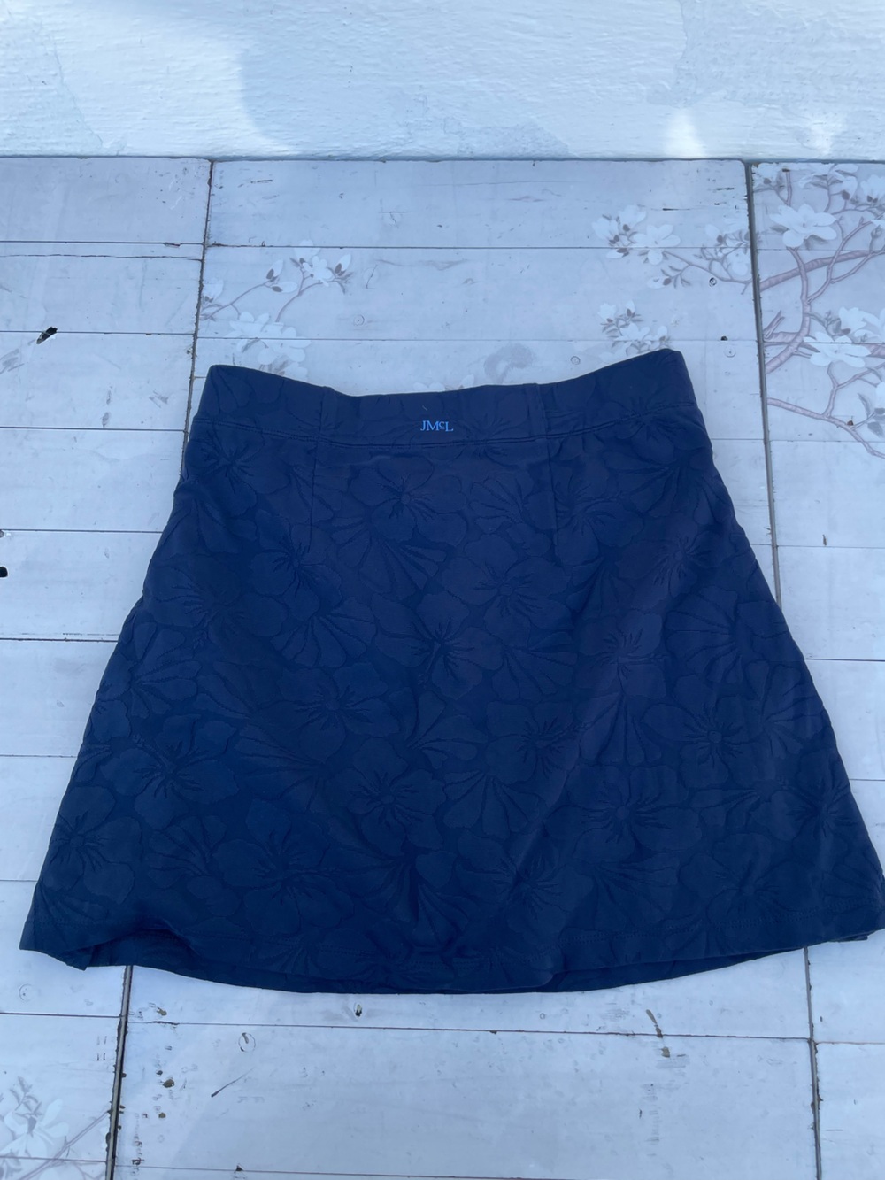 J. McLaughlin Navy Textured Floral Mini Skirt - Picture 2 of 8